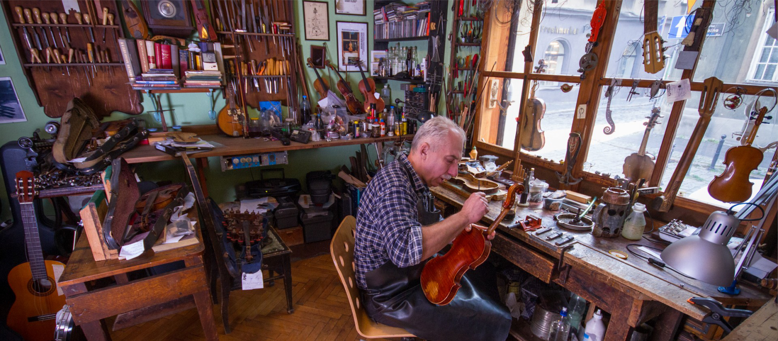 Violin-making Workshop